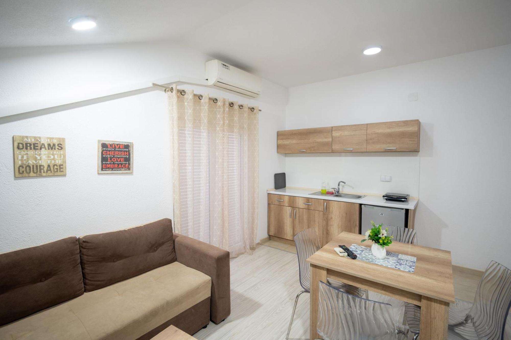 Luna Apartments 게브겔리야 외부 사진